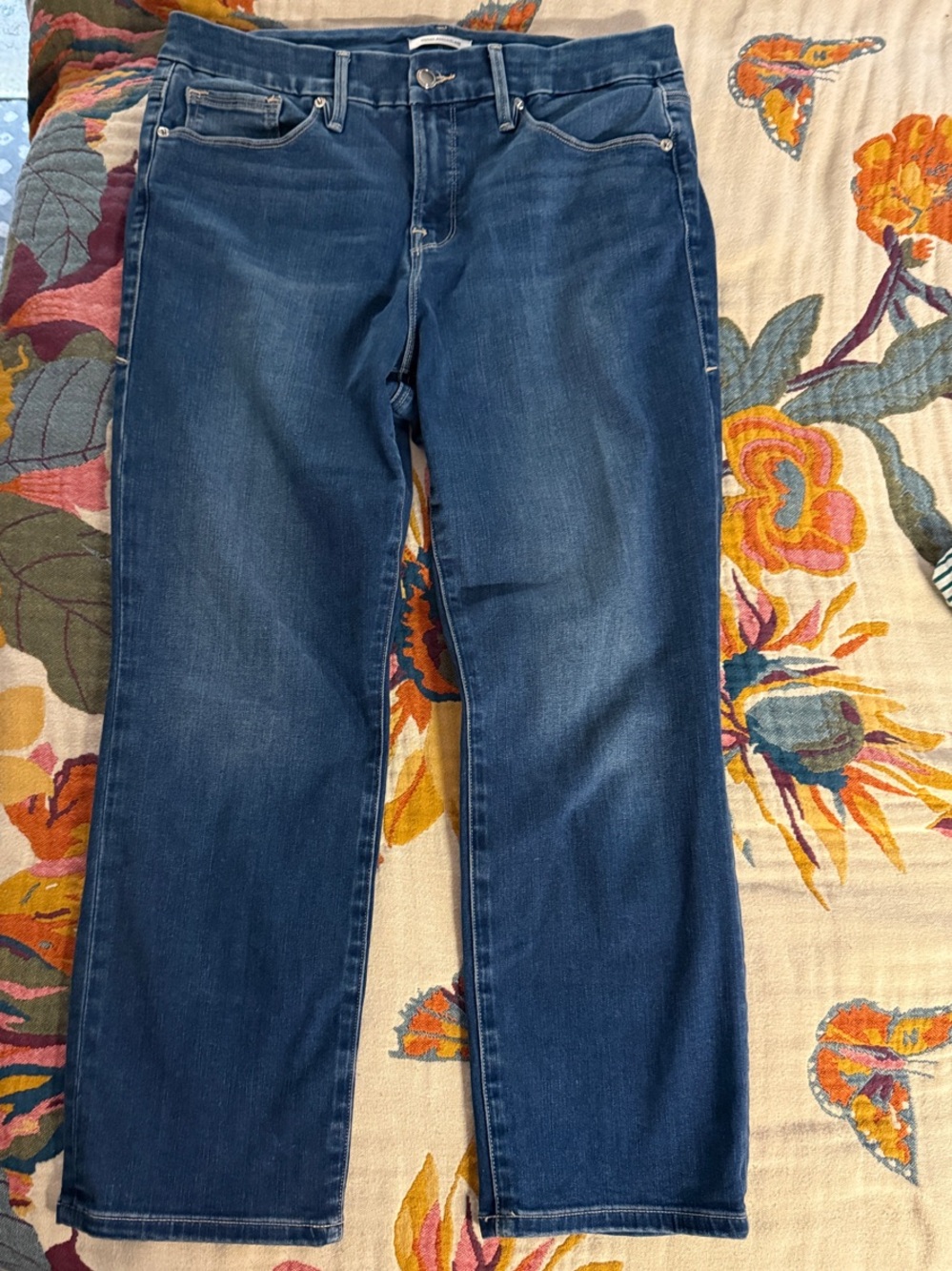 12/31 Good American Petite Straight-Leg Jeans in Blue Wash